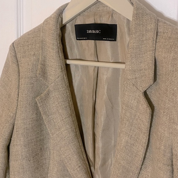 Beige jacket (SOLD) - Picture 5 of 5